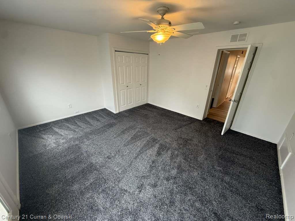 5665 Nightingale Street, Dearborn Heights, MI 48127 — Photo 11