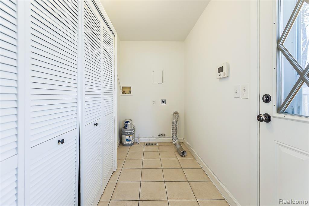 366 S Harris Road, Ypsilanti, MI 48198 — Photo 15