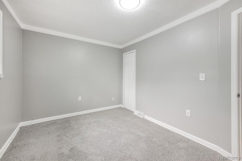 6325 FELLRATH Street, Taylor, MI 48180 — Photo 14