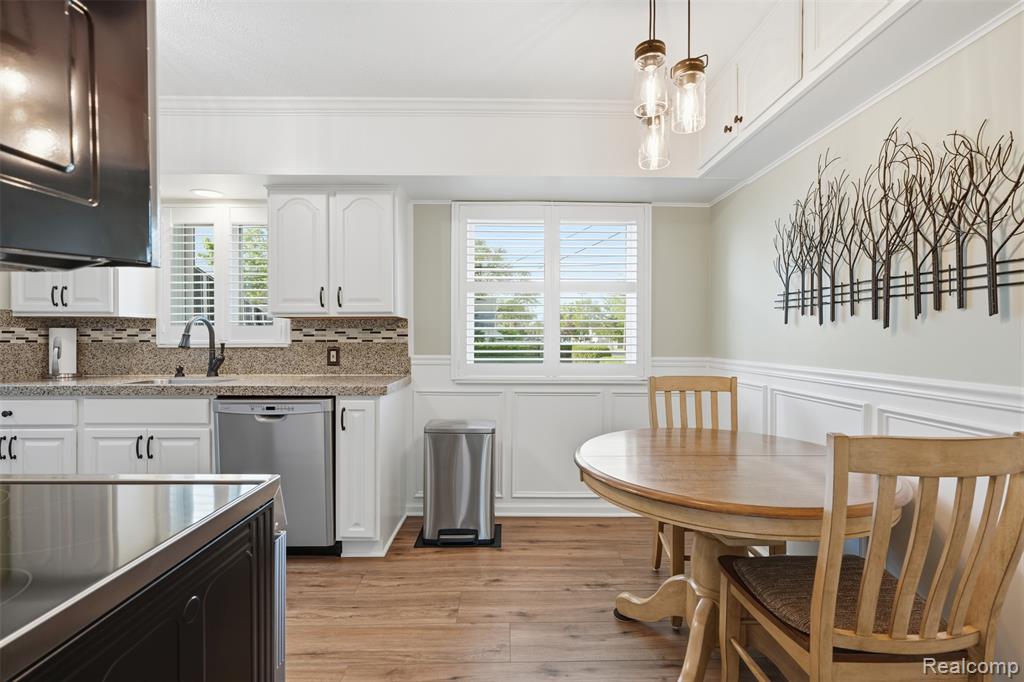 31710 Maplewood Street, Garden City, MI — Photo 5