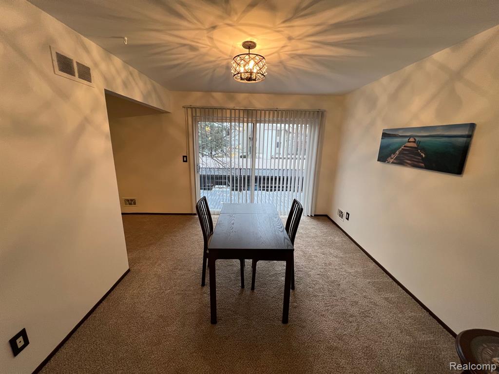 27653 W ECHO VALLEY, 210, Farmington Hills, MI 48334 — Photo 11