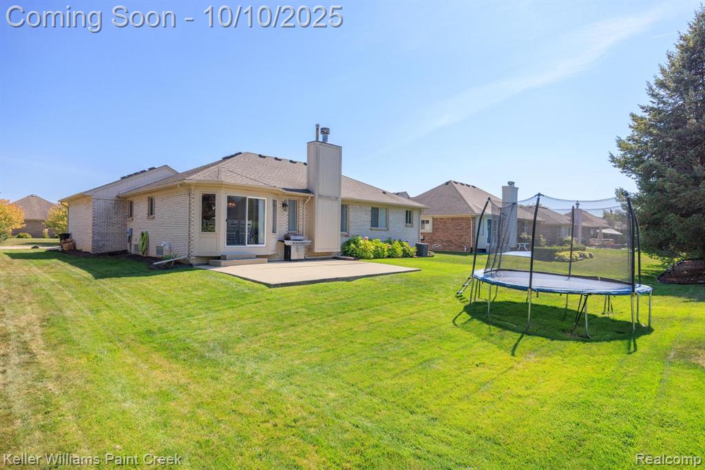 46297 Creekside Boulevard, Macomb, MI 48044 — Photo 36