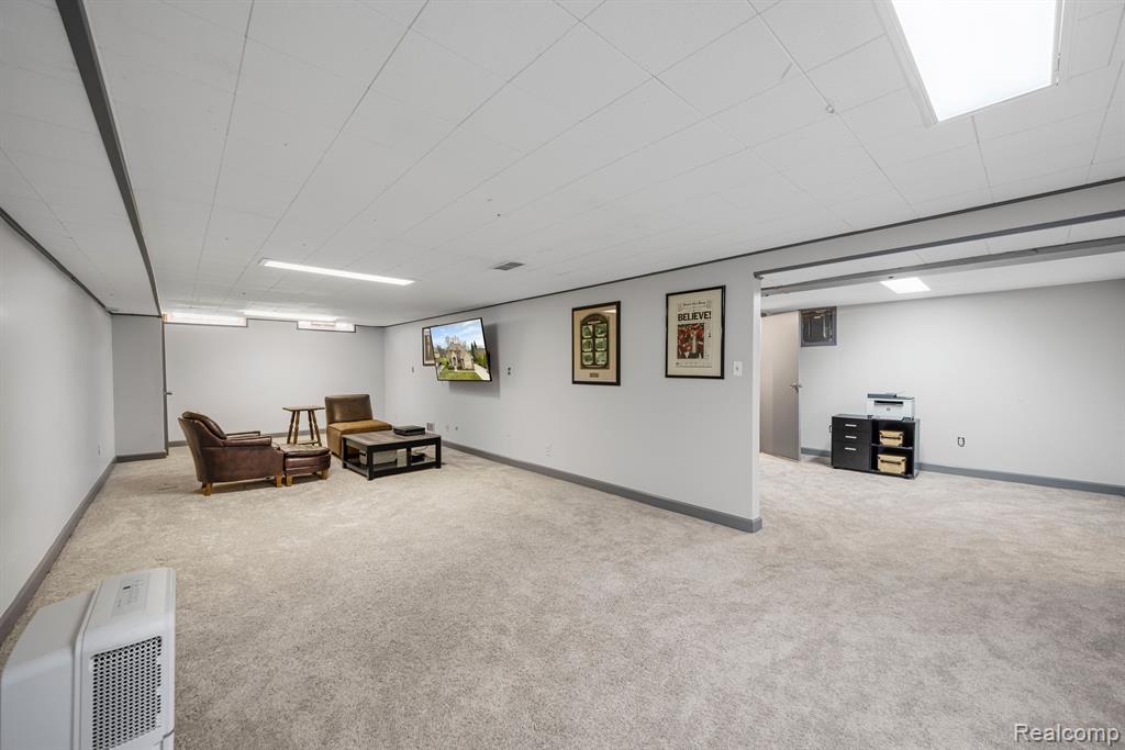 419 N WEBIK Avenue, Clawson, MI — Photo 18