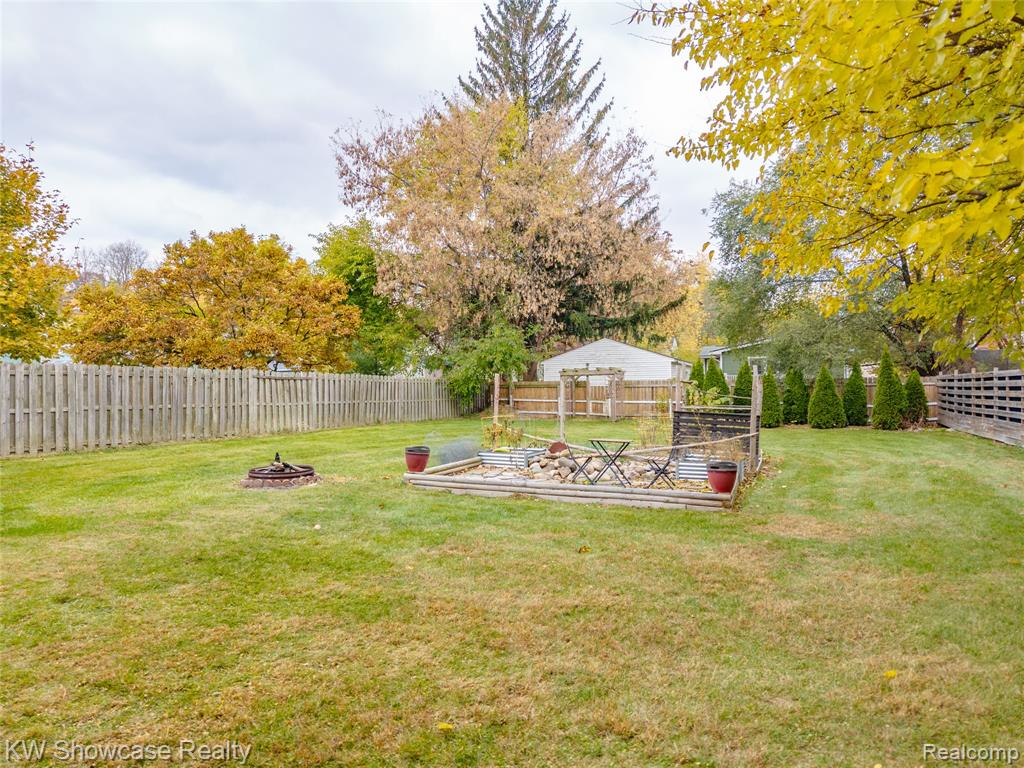 608 S Adelaide Street, Fenton, MI 48430 — Photo 37