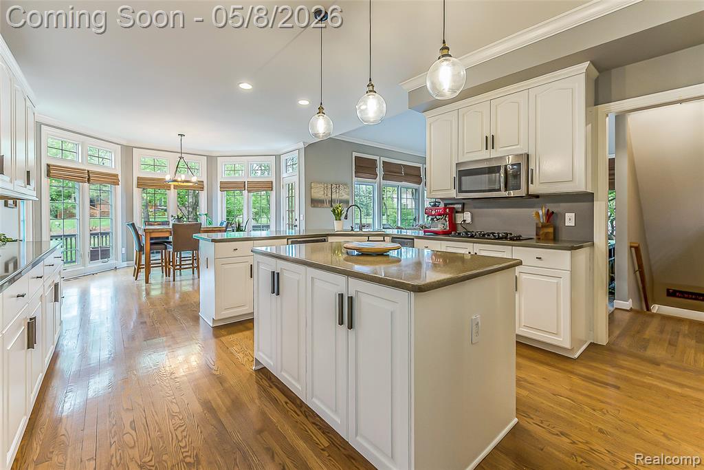 17350 Rolling Woods Circle, Northville, MI 48168 — Photo 11
