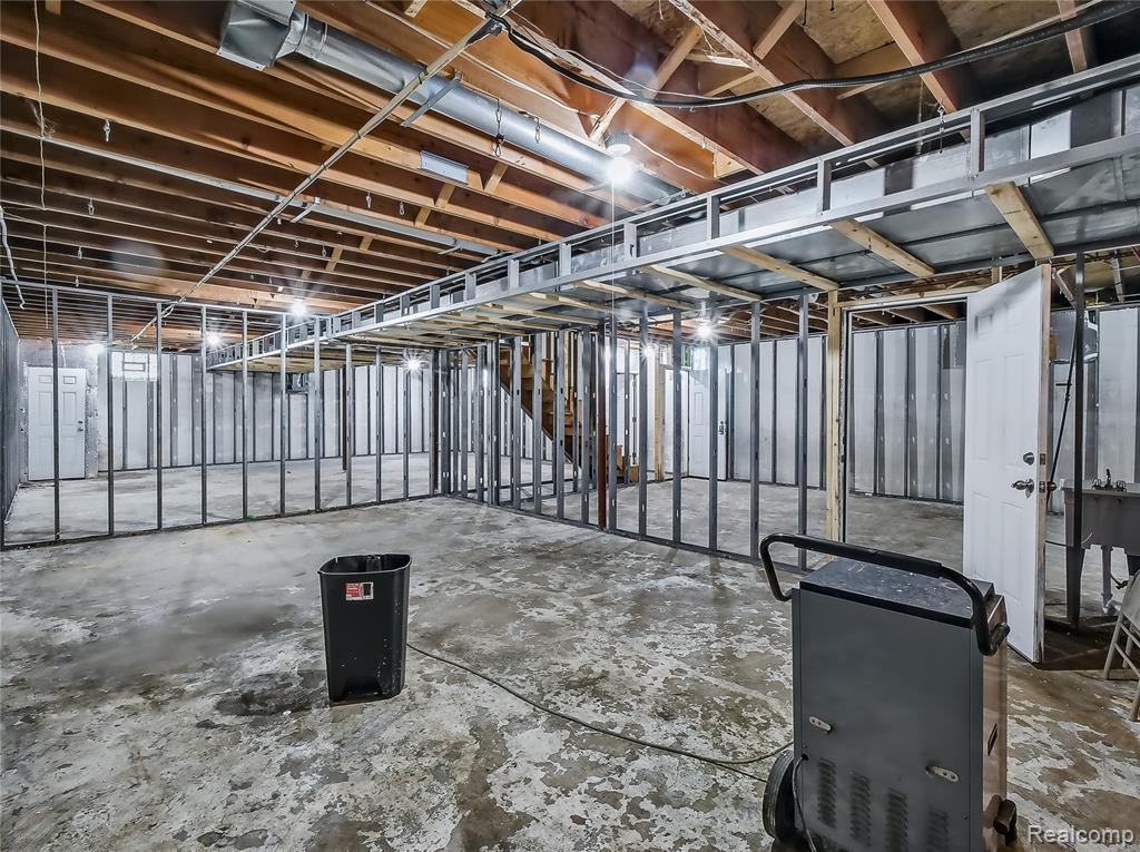 5050 Burton Road, Capac, MI 48014 — Photo 41