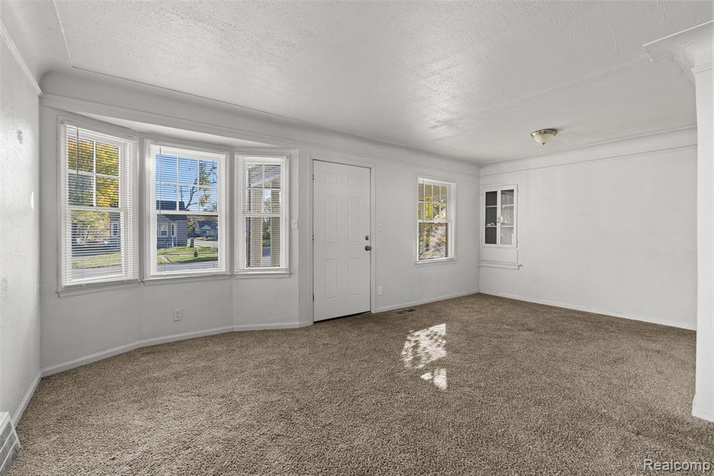 8203 Brace Street, Detroit, MI 48228 — Photo 6