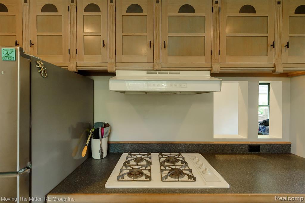 3090 EDGEWOOD Drive, Ann Arbor, MI 48104 — Photo 10
