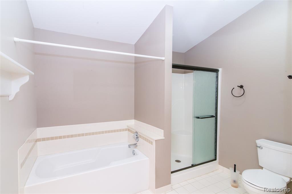 840 Heatheridge Court, Brighton, MI 48116 — Photo 33