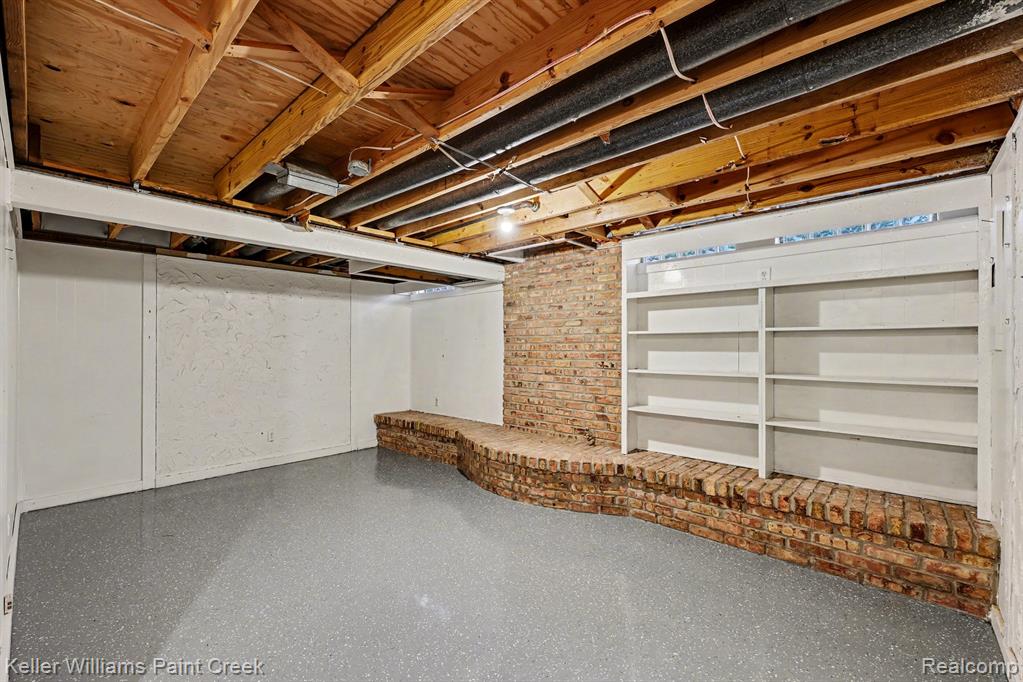 2824 Lunar Court, Lake Orion, MI — Photo 19