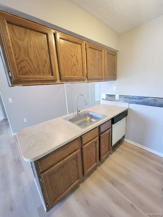 16544 Clarkson Drive, 36, Fraser, MI 48026 — Photo 7