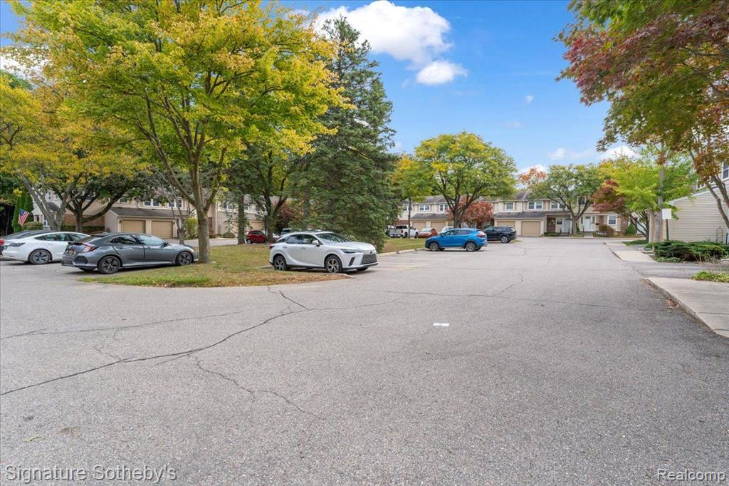1598 BRENTWOOD Drive, Troy, MI 48098 — Photo 34