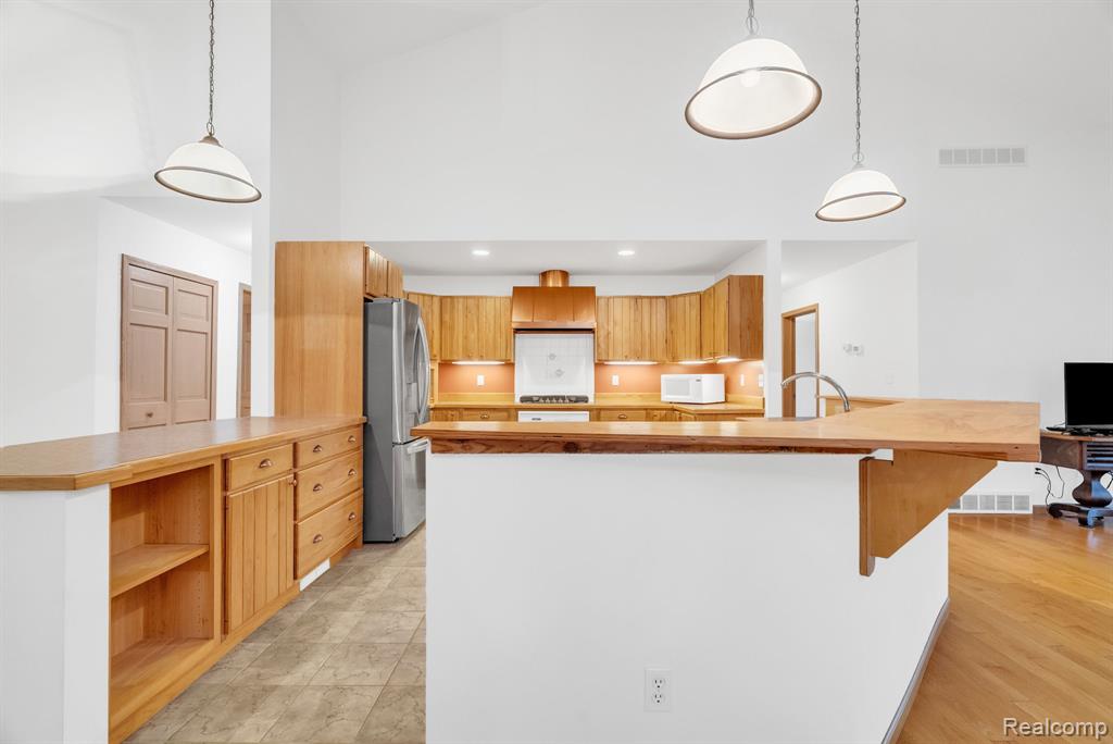 425 Rosell Road, Holly, MI 48442 — Photo 9