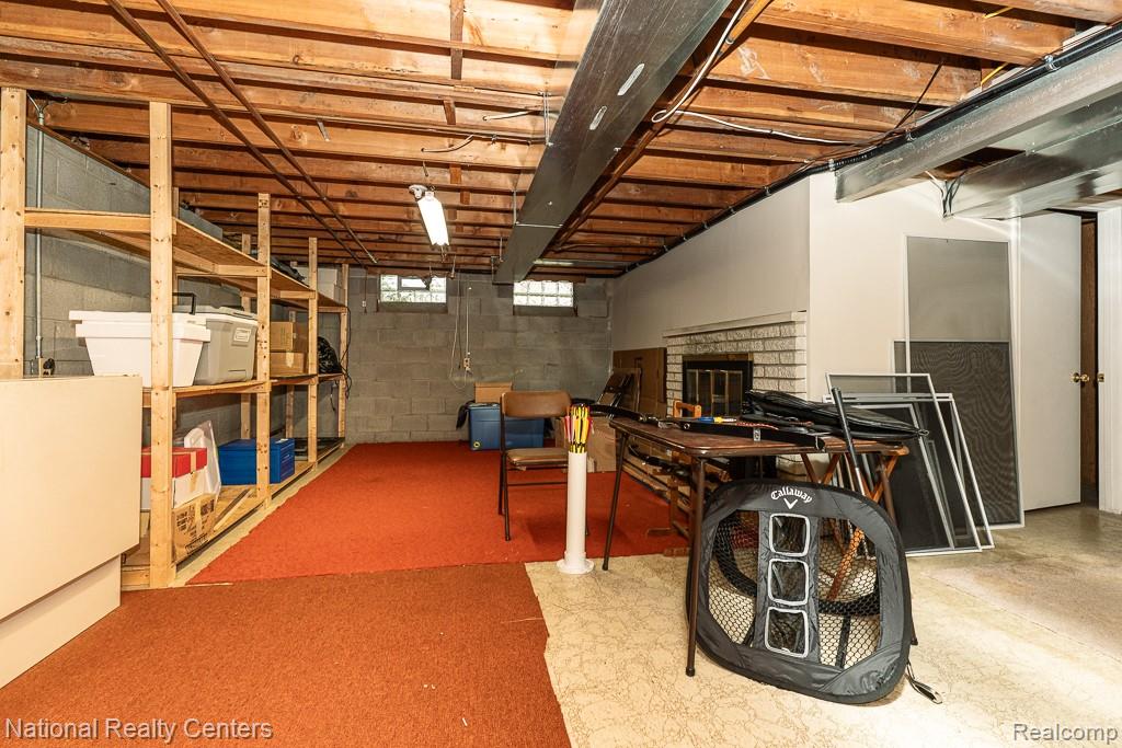 837 Dakota, Rochester Hills, MI 48307 — Photo 25