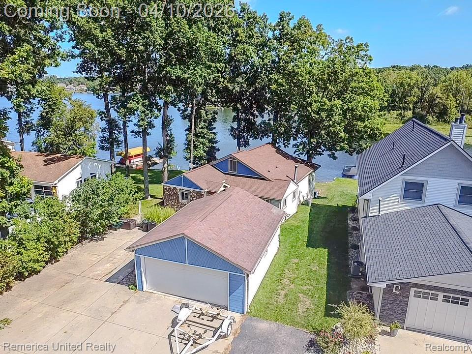 16431 Oak Hill Drive, Fenton, MI 48430 — Photo 2