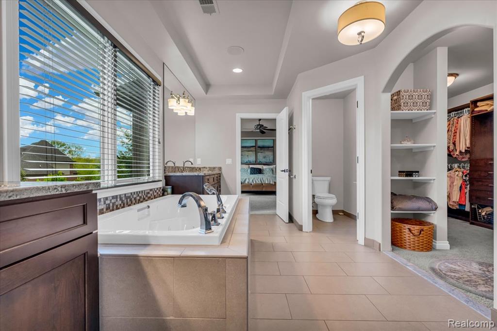 21174 Bridle Run, Northville, MI 48167 — Photo 40
