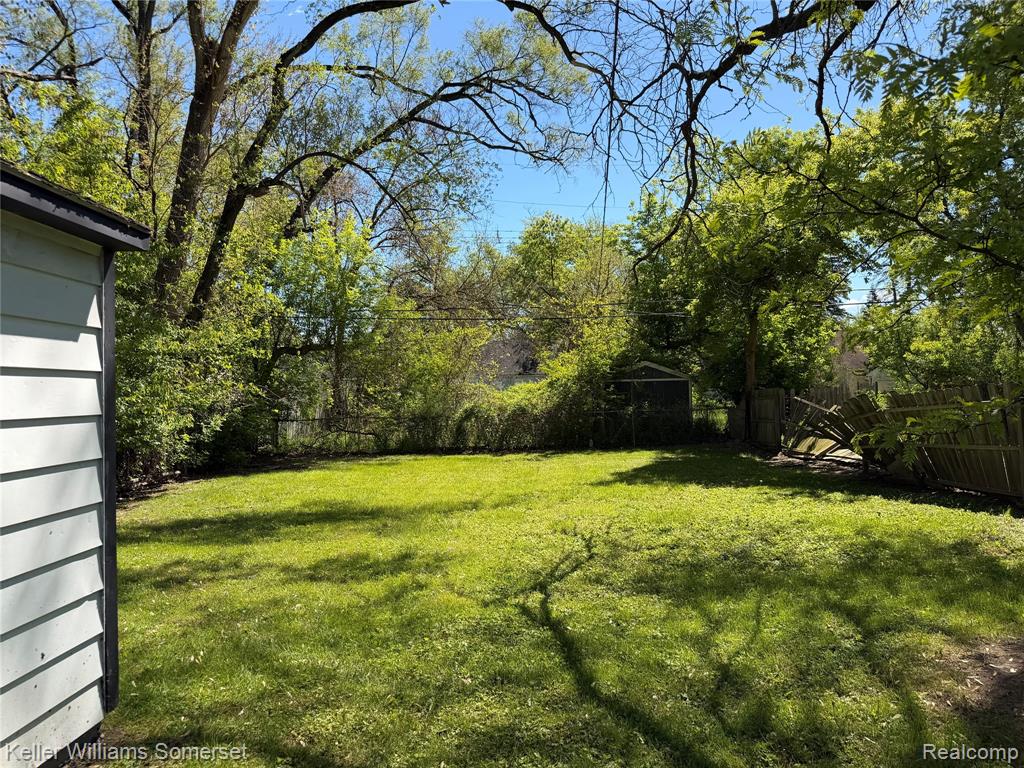 17344 Salem Street, Detroit, MI 48219 — Photo 27