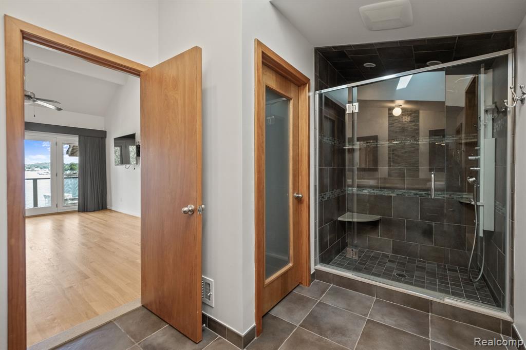 2380 WALNUT LAKE Road, West Bloomfield, MI 48323 — Photo 17