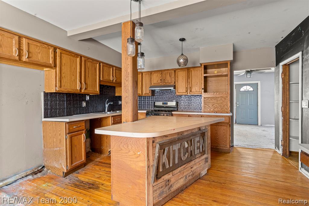 9267 Glenis Street, Taylor, MI 48180 — Photo 8