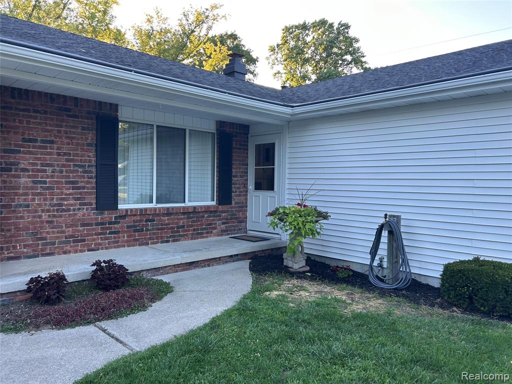 704 Colorado Street, Marysville, MI 48040 — Photo 3