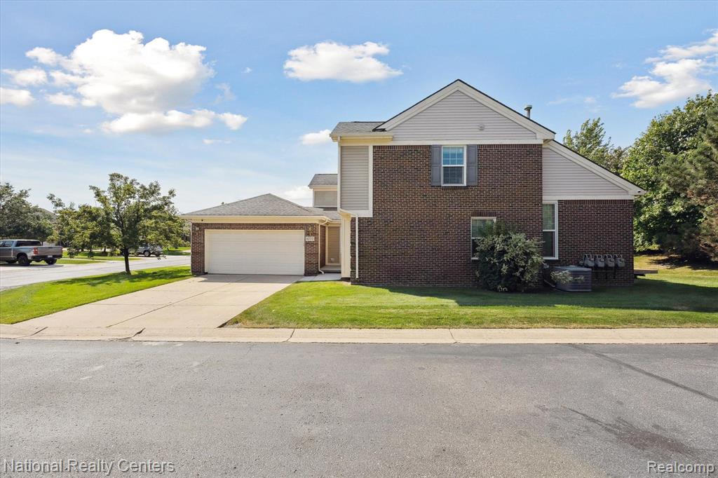 8777 COLUMBIA Circle, Canton, MI 48187 — Photo 2