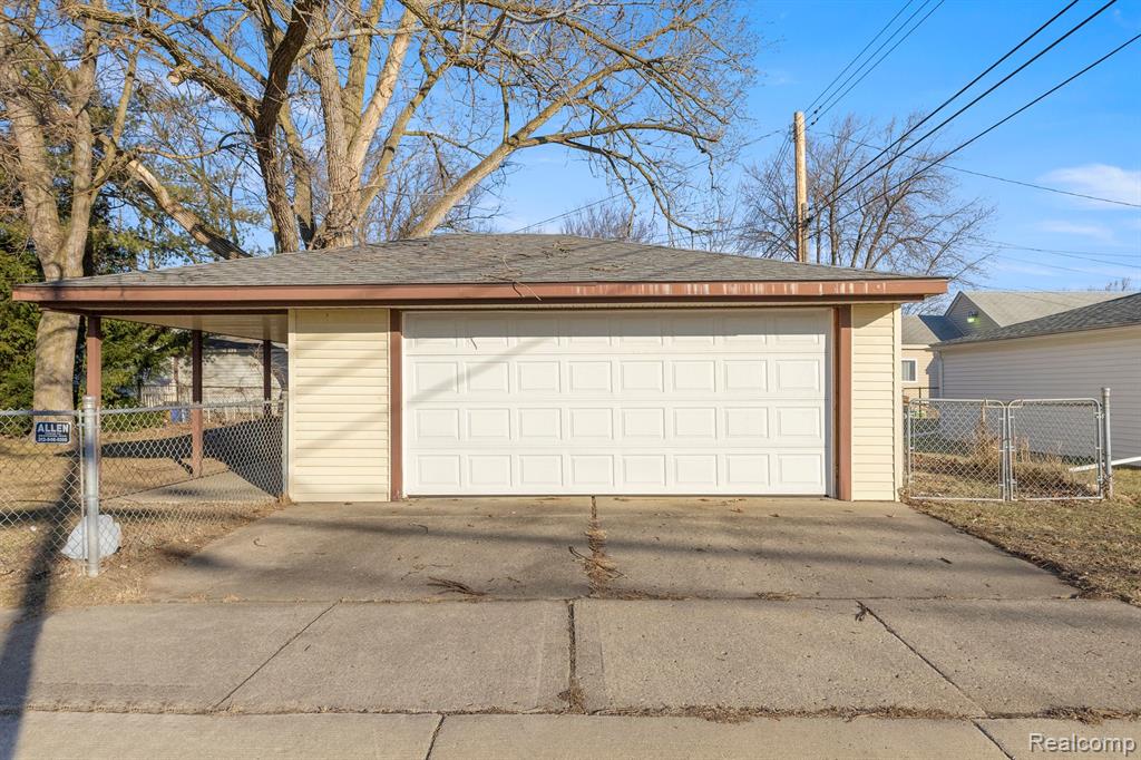 612 GILMAN Street, Garden City, MI — Photo 39