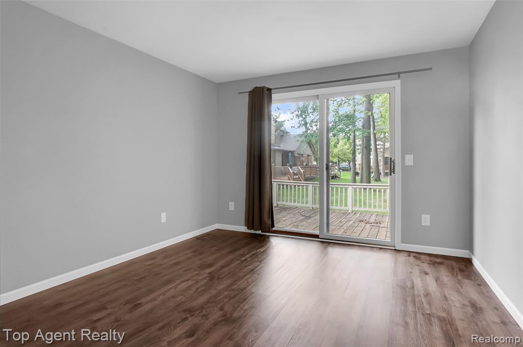 43088 W Kirkwood Drive, Clinton Twp, MI 48038 — Photo 25