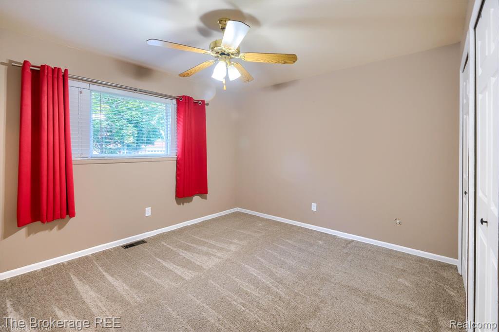 527 Amesbury Drive, Davison, MI 48423 — Photo 21