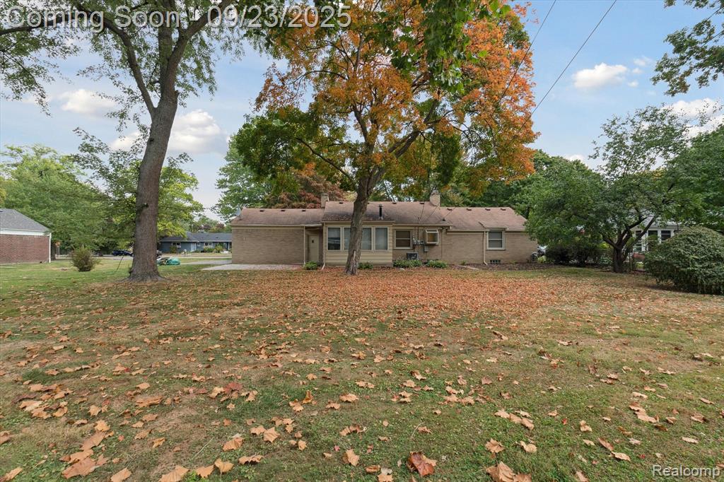 18797 Wiltshire Boulevard, Lathrup Village, MI 48076 — Photo 5
