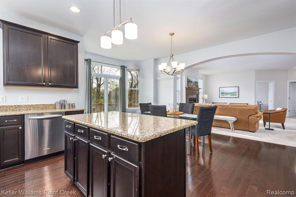 894 Wynstone Circle N, Oakland, MI — Photo 26