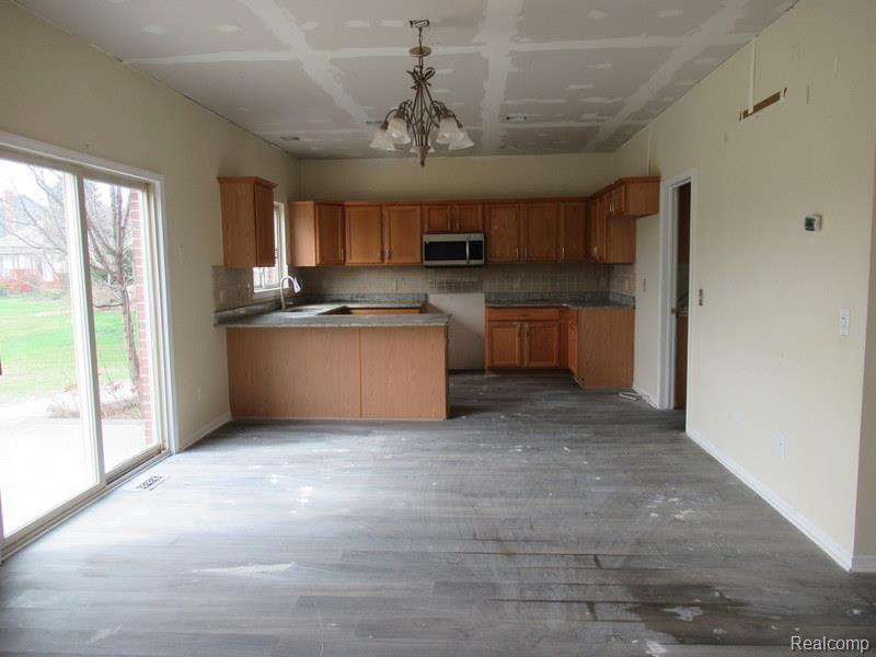 21406 Carlton Drive, Macomb, MI 48044 — Photo 6