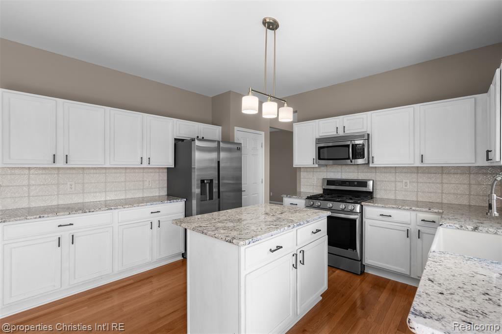 9670 Wexford Drive, Ypsilanti, MI 48198 — Photo 26
