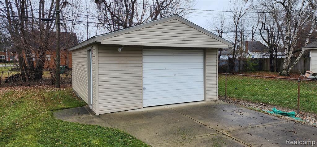 6916 Arcola Street, Garden City, MI — Photo 5