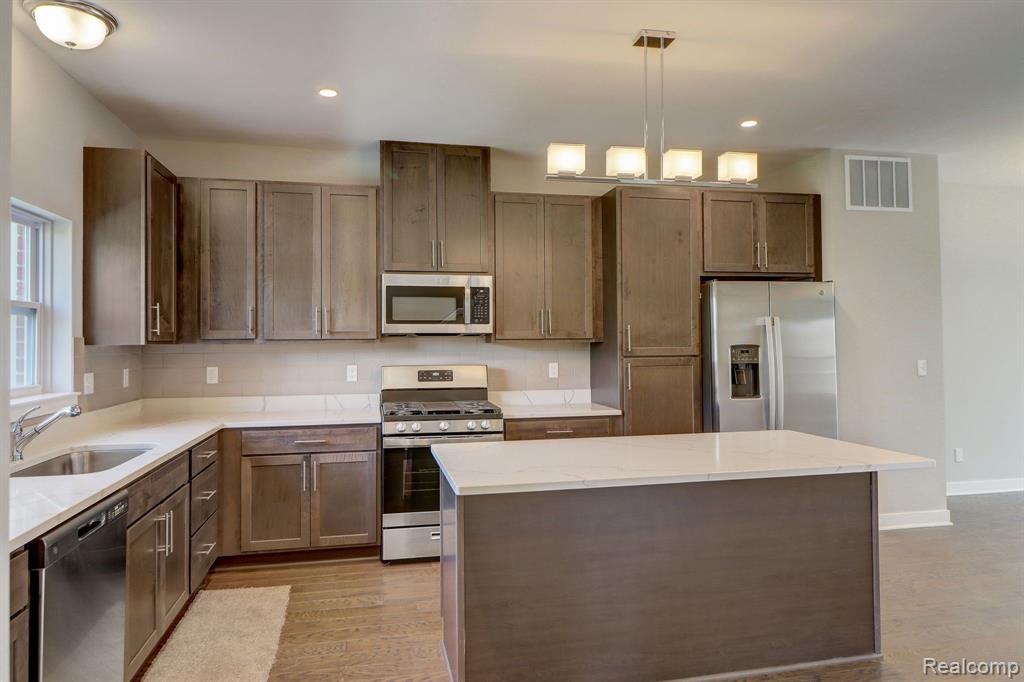 25503 GRANDVIEW Lane, 26, Novi, MI — Photo 22