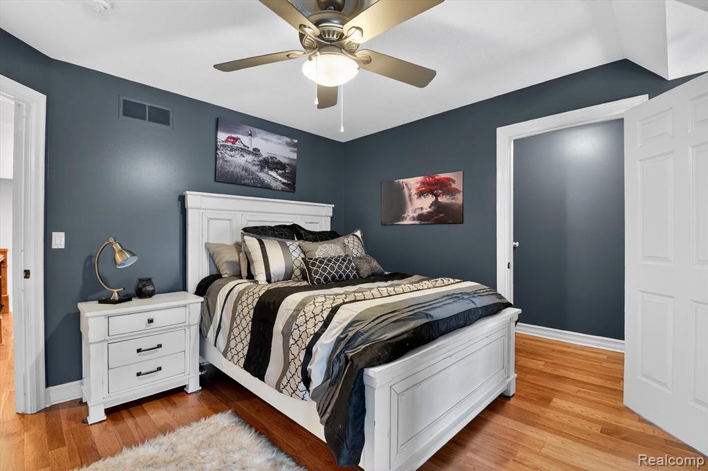 19225 Savage Road, Belleville, MI 48111 — Photo 38