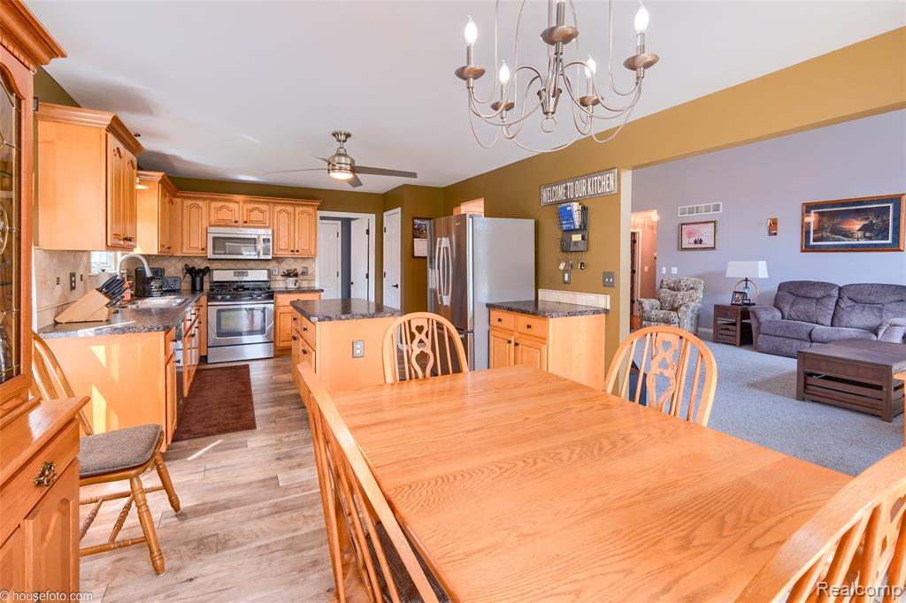 1447 Crystal Pond Drive, Davison, MI 48423 — Photo 21