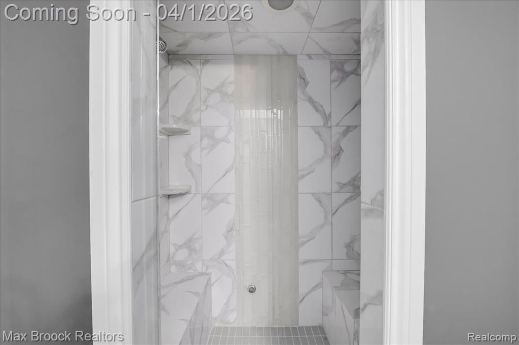 3370 Sutton Lane, Commerce Twp, MI 48390 — Photo 34