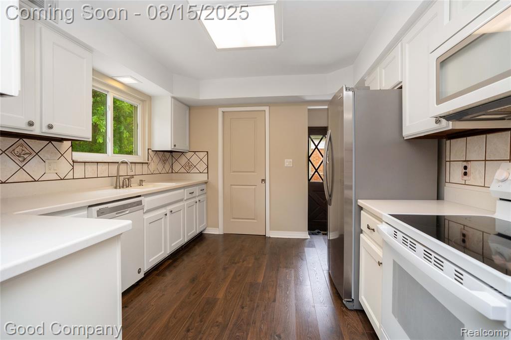 412 Woodlawn Avenue, Royal Oak, MI 48073 — Photo 3