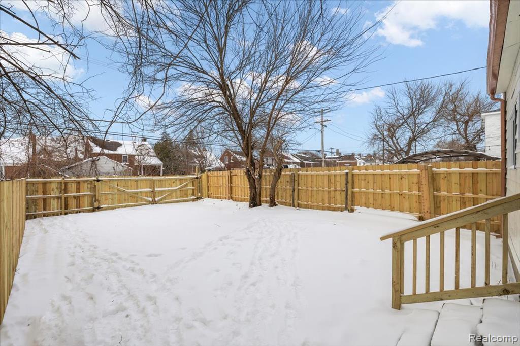 3869 Burns Street, Detroit, MI 48214 — Photo 24