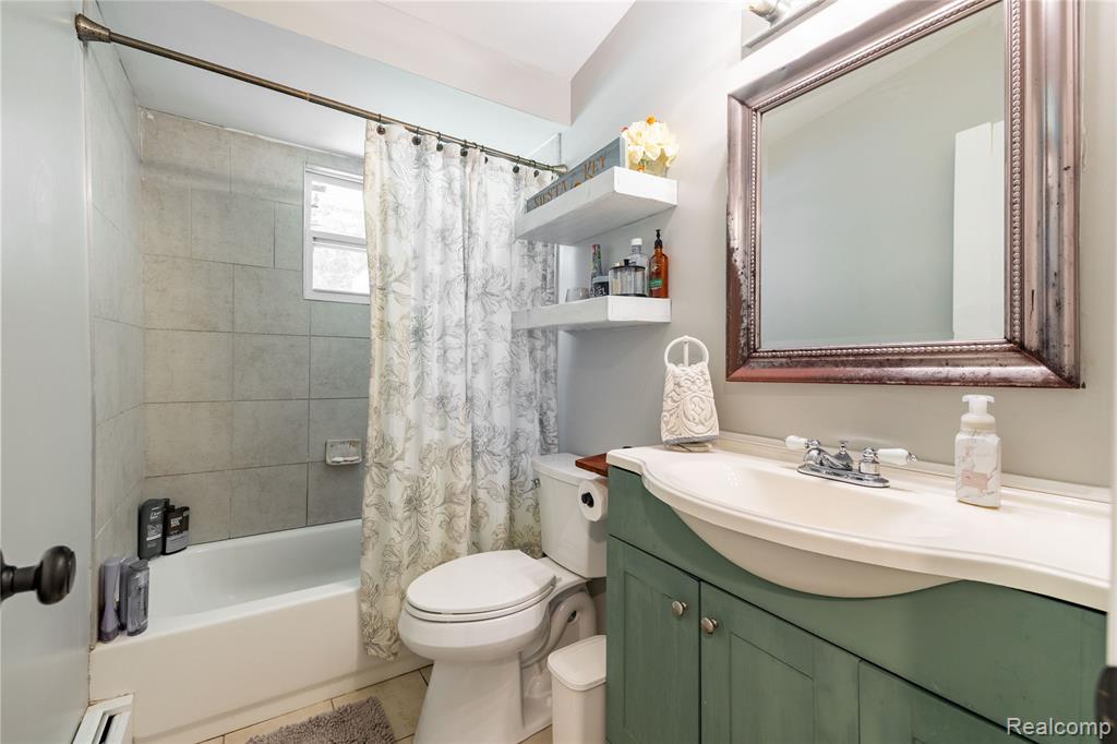 4952 Mary Sue Avenue, Clarkston, MI — Photo 15