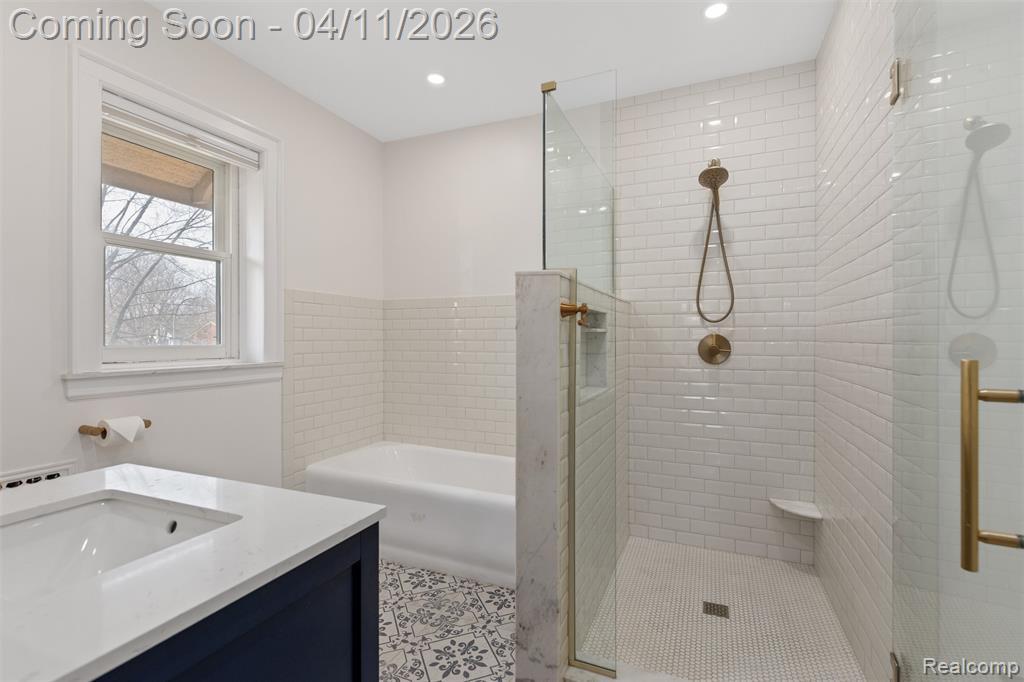 630 Lakepointe Street, Grosse Pointe, MI 48230 — Photo 14