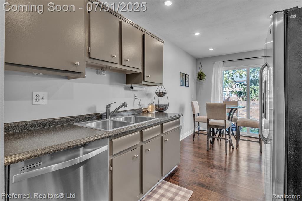 725 Eastwind Drive, Canton, MI 48188 — Photo 19