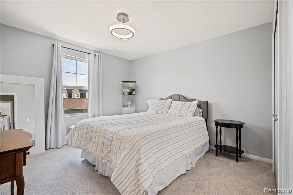 4250 KENT Road, Royal Oak, MI 48073 — Photo 29