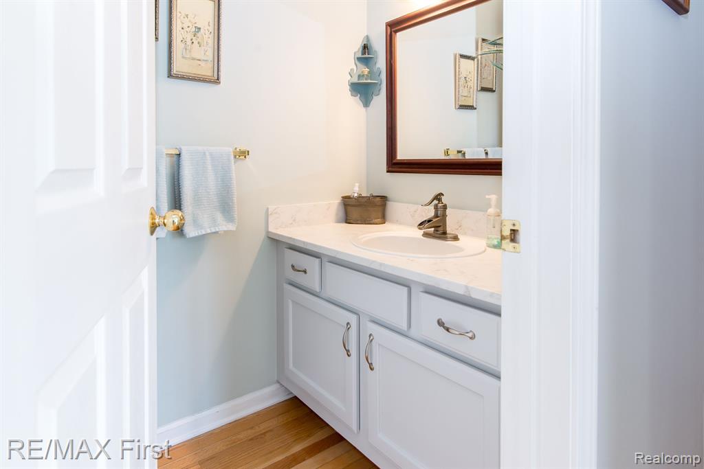 8598 GOLF LANE Drive, Commerce Twp, MI 48382 — Photo 41