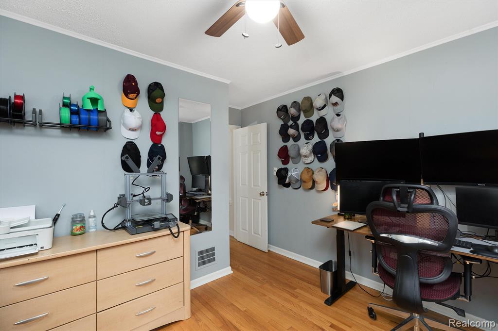 820 N BLAIR Avenue, Royal Oak, MI 48067 — Photo 21