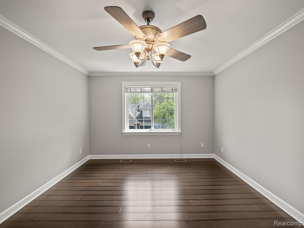 617 JAMES Circle, Royal Oak, MI 48067 — Photo 16
