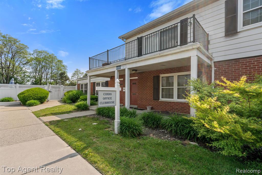 27557 W Echo Valley, 153, Farmington Hills, MI 48334 — Photo 28