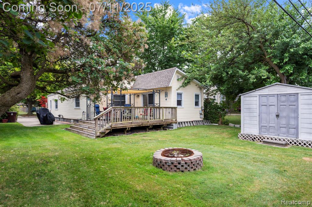 7557 Standard, Center Line, MI 48015 — Photo 7