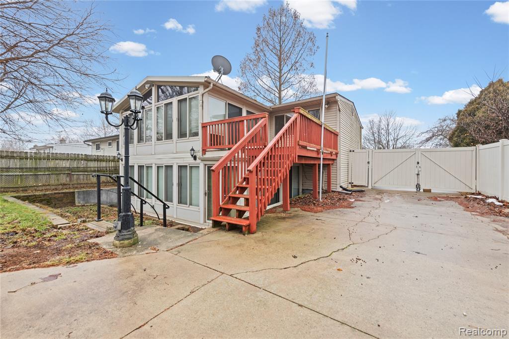 31733 E Ditner Drive, Rockwood, MI — Photo 30