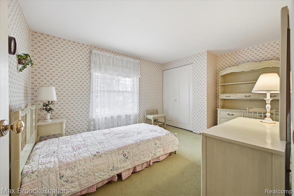 5956 Pinecroft Drive, West Bloomfield, MI — Photo 36